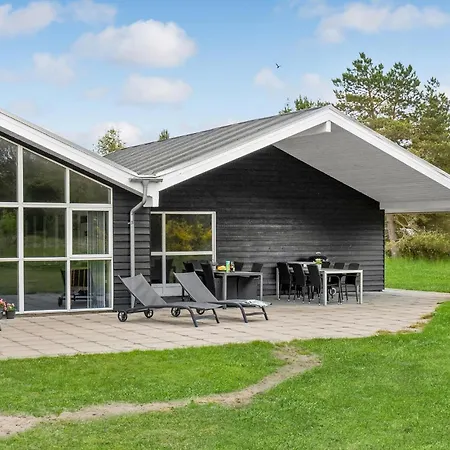Semesterbostad Gorgeous In With Sauna *