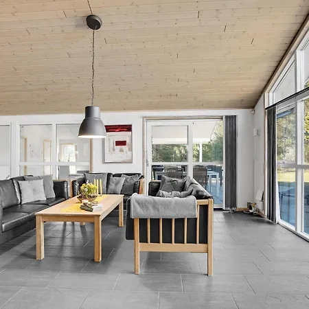 Semesterbostad Gorgeous In With Sauna *
